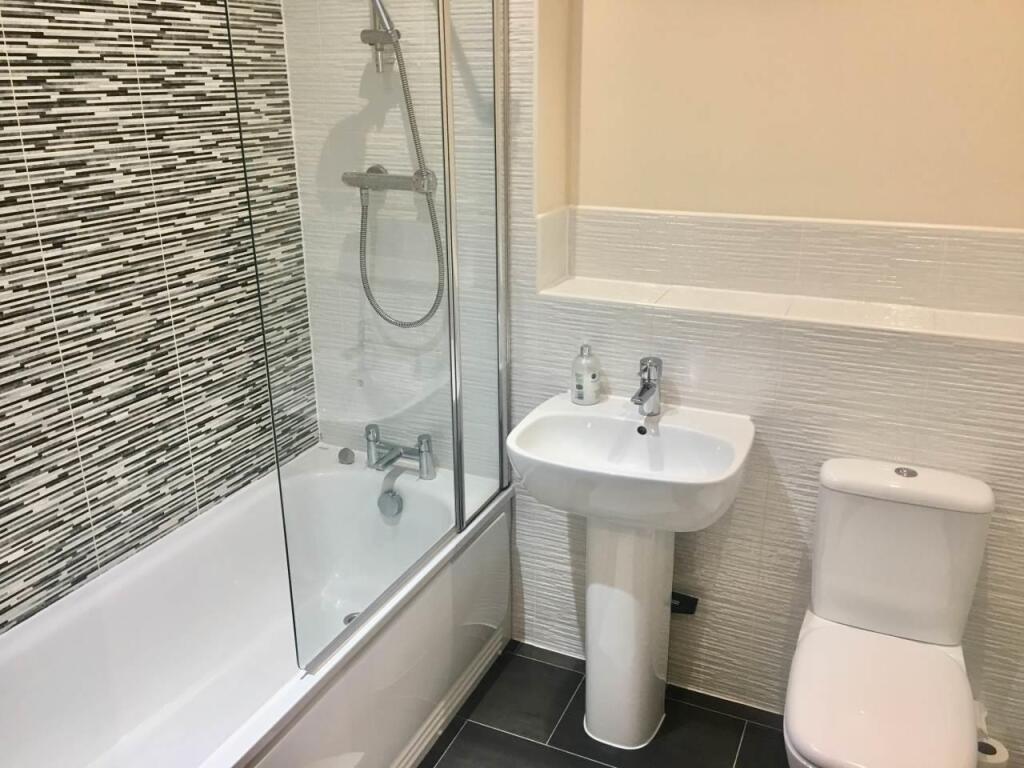 Bathroom.JPG
