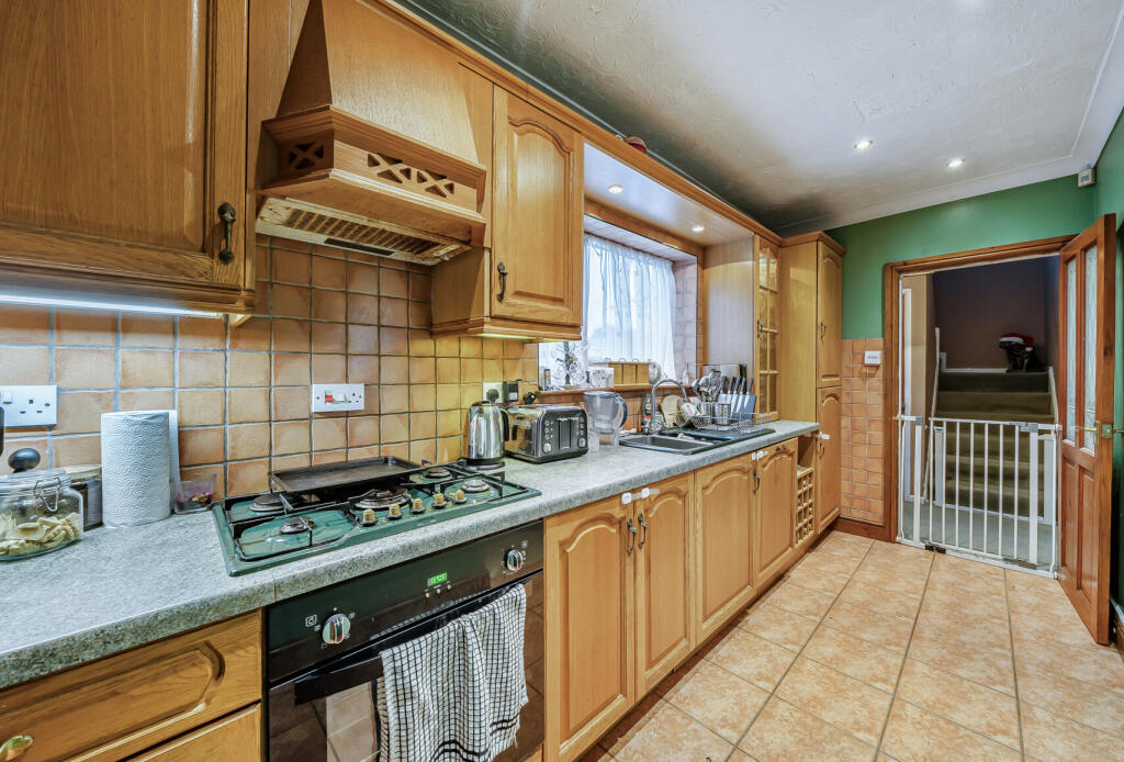 1387522-8-6942dc1...