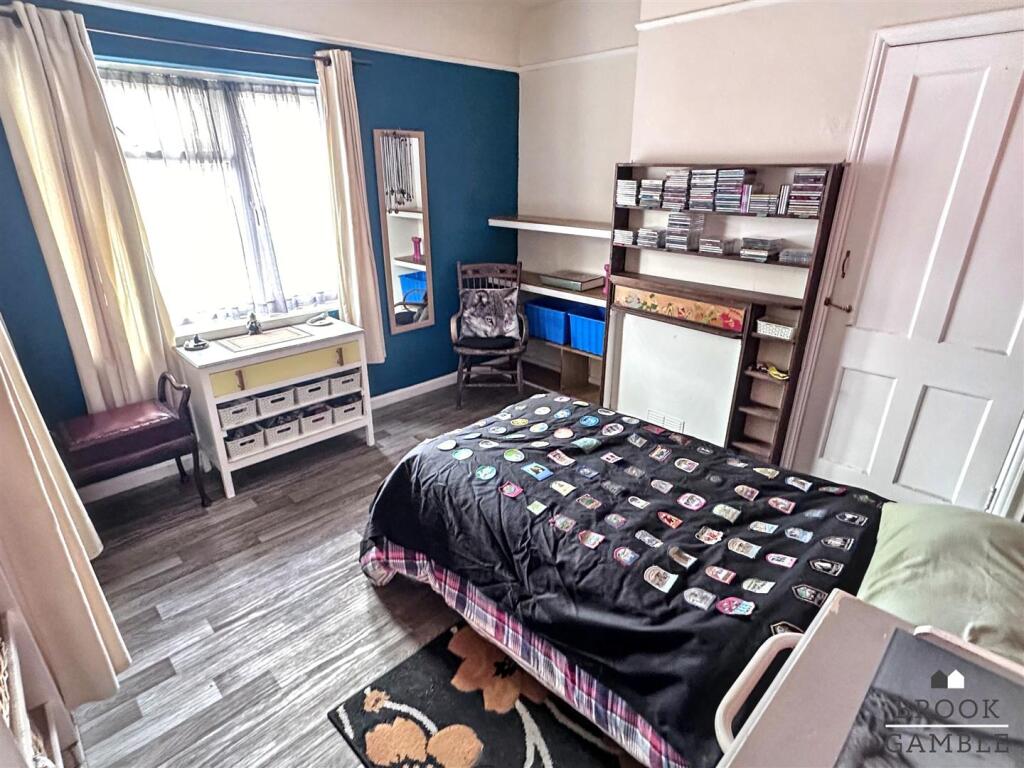 01323 438506