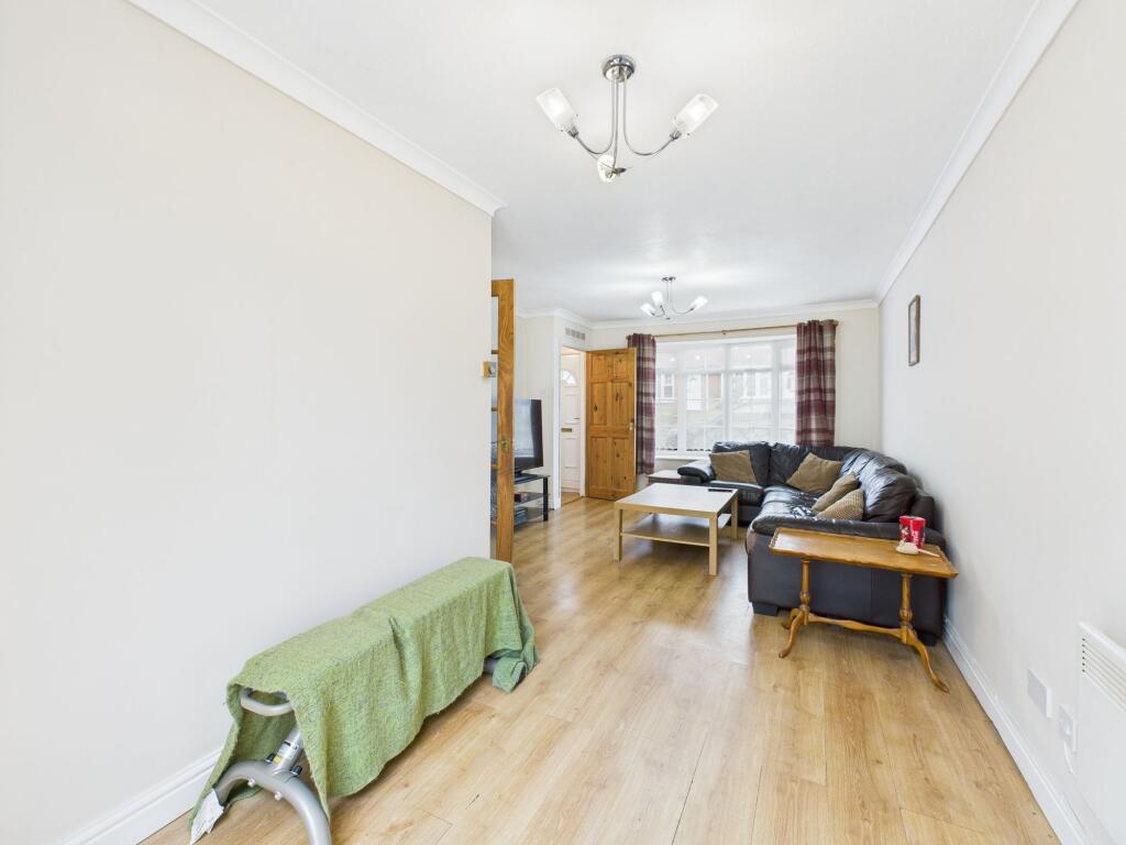 Sitting/Dining Room