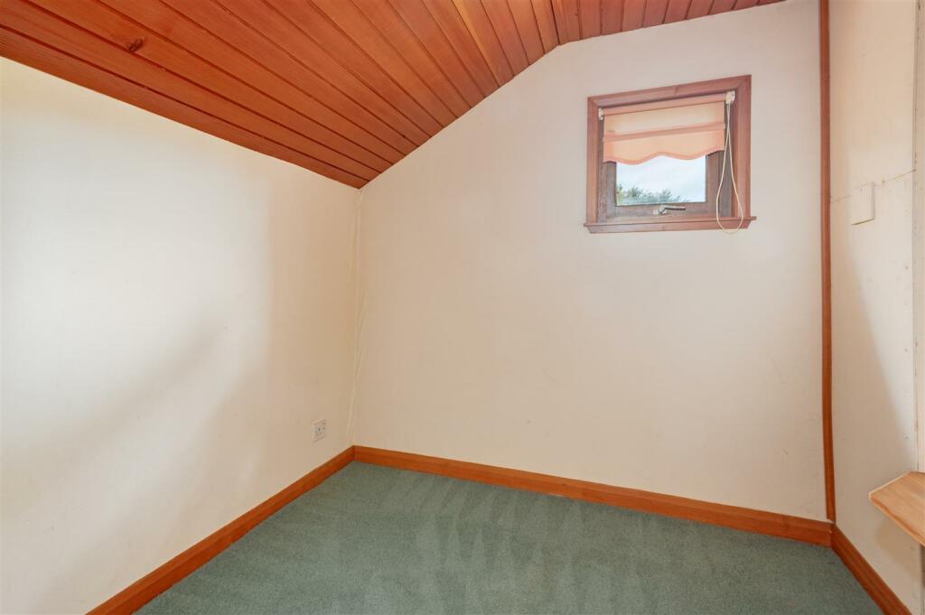 23 Seabourne Gardens Broughty Ferry-20.jpg