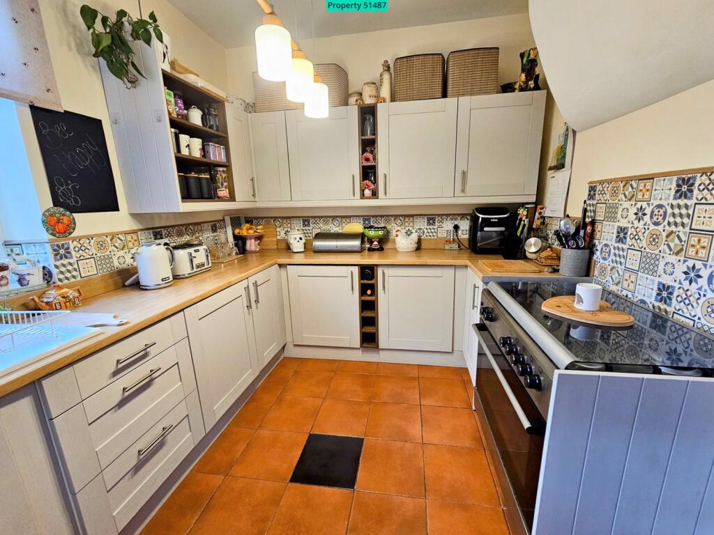 Fitted Kitchen