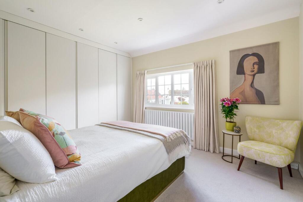 90206_48 Westgate Guiseley (17)_low.jpg