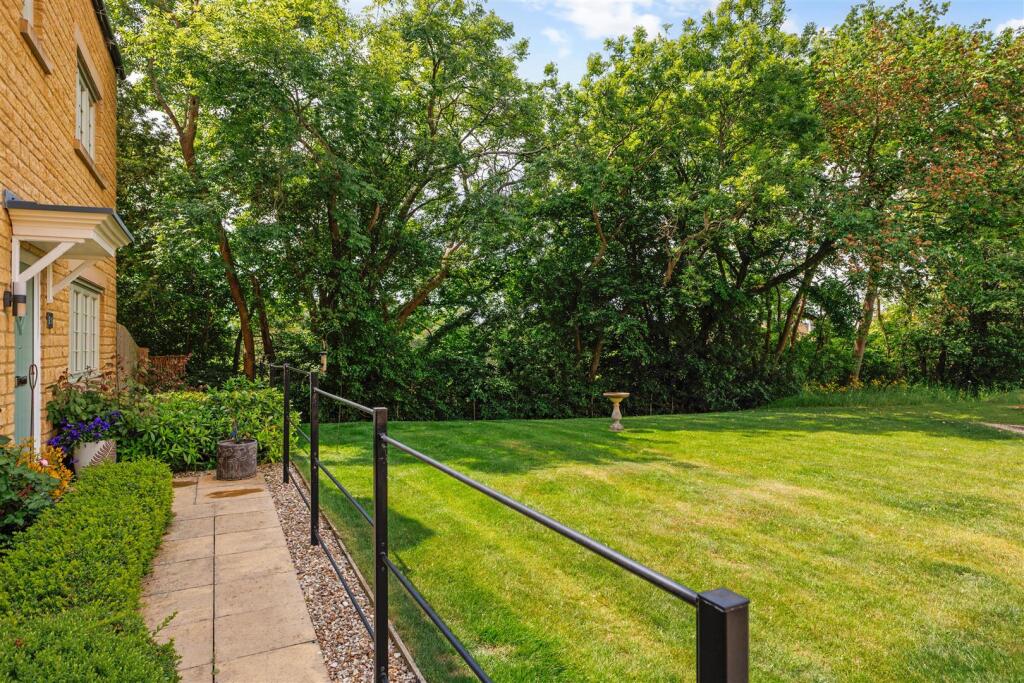 92548_21 June Lewis Way (34).jpg