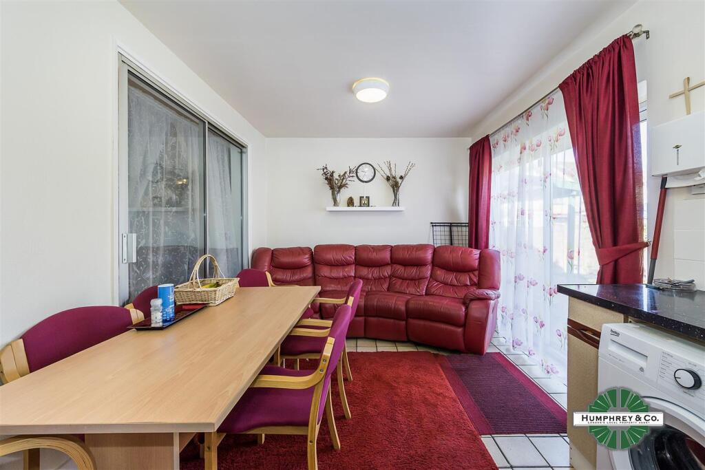 57 Cecil Road - 07.jpg