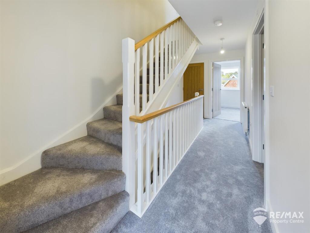First Floor Landing.jpg