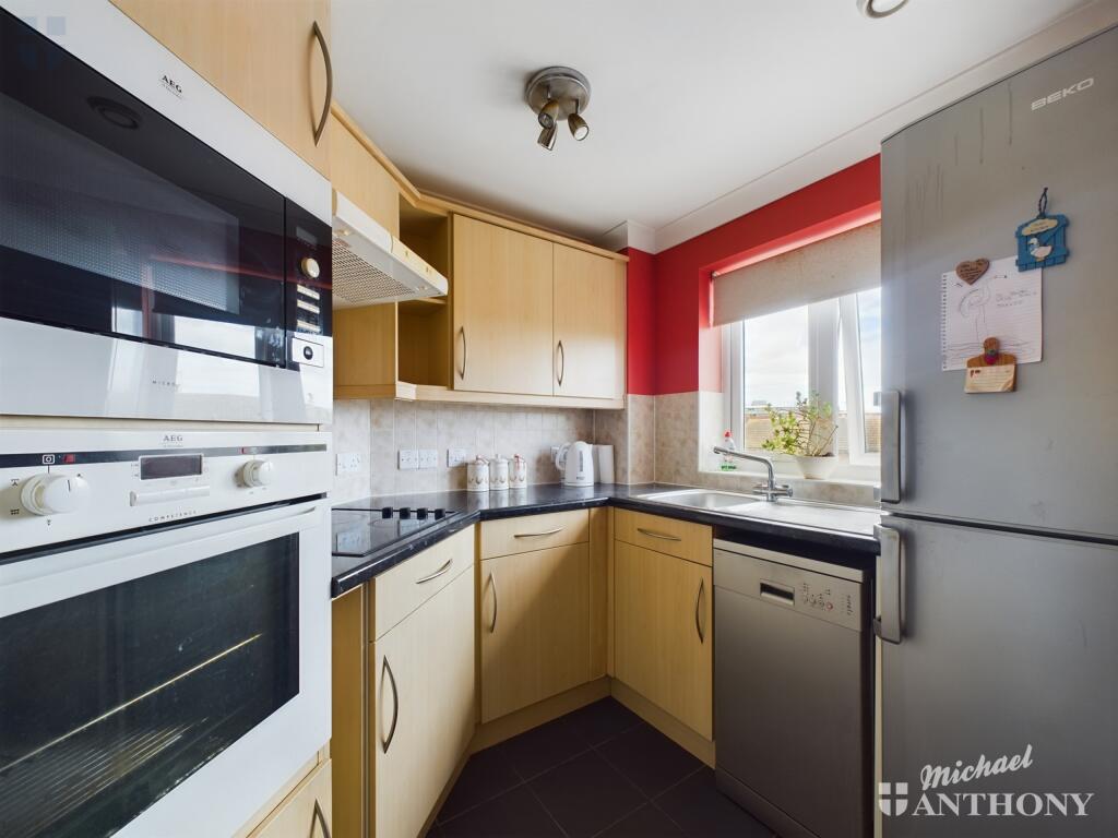 CAM03218G0-PR0277-STILL003