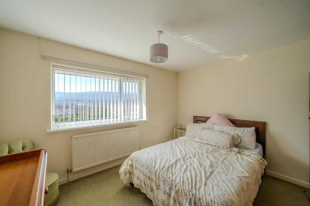 22 Garw Wood Drive-13.jpg