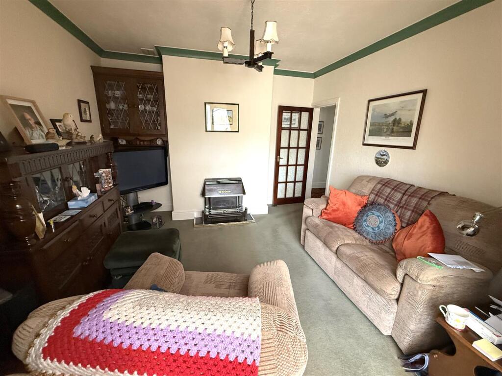 living room a.jpg