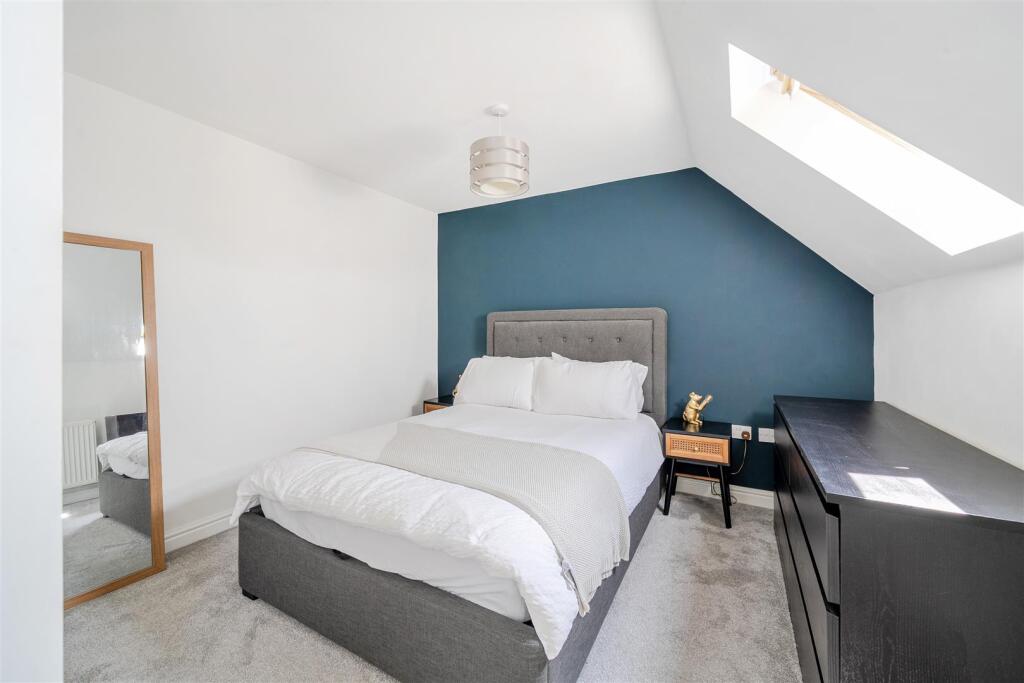 11 The Old Woodyard, Silverstone (24).jpg