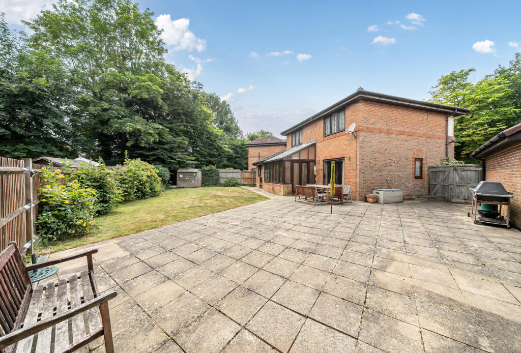 1315967-17-685d85...