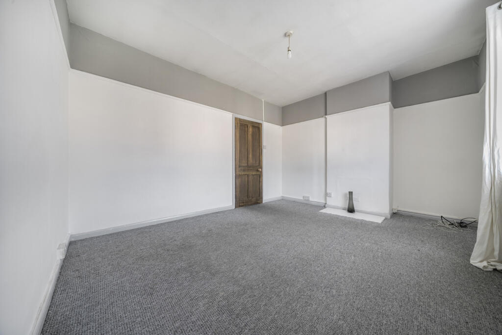 1297328-3-682c529...