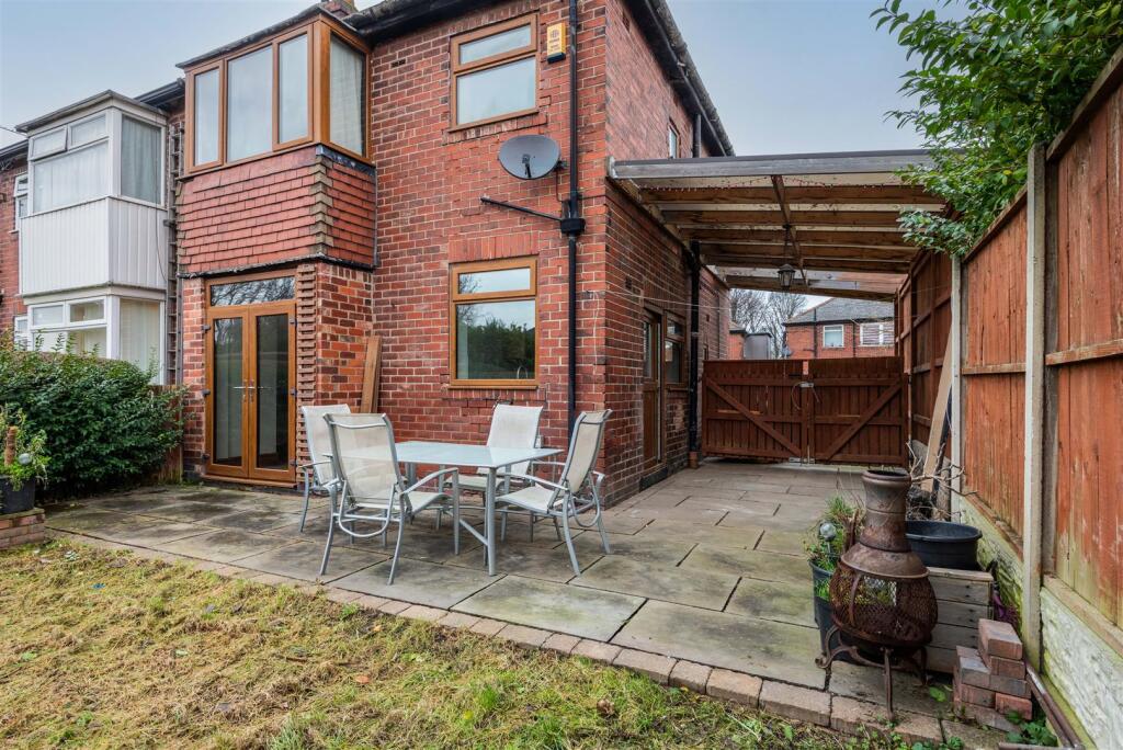 62 Willow Drive-5.jpg