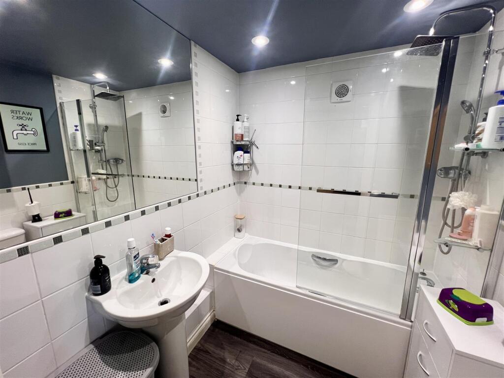 Bathroom.jpeg