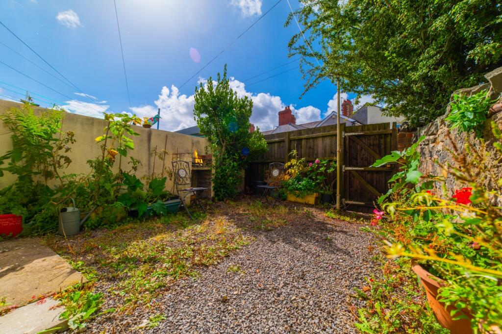 Call 02920 454555 to secure your viewing_8