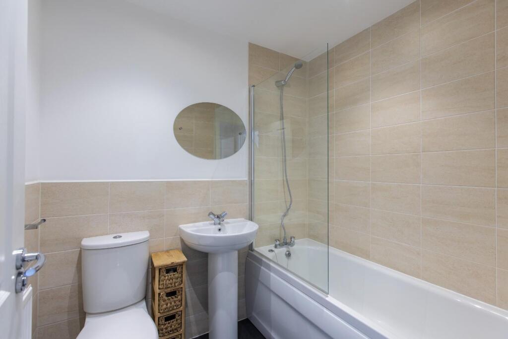 Damson Avenue 9 Bathroom.jpeg