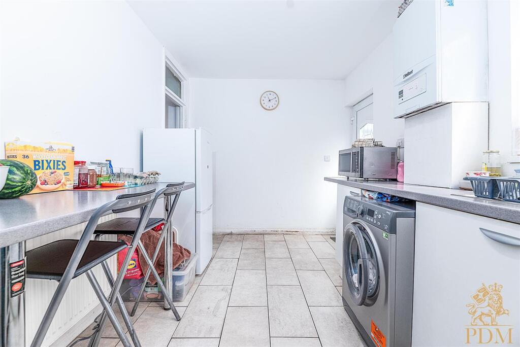 50 Kennington Road (9 of 17).jpg