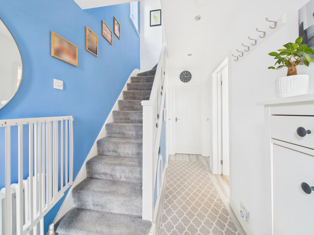 CAM01786G0-PR0022-STILL009