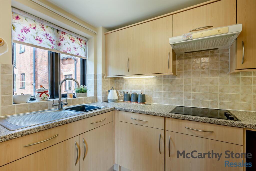 8651400-interior08-800.jpg