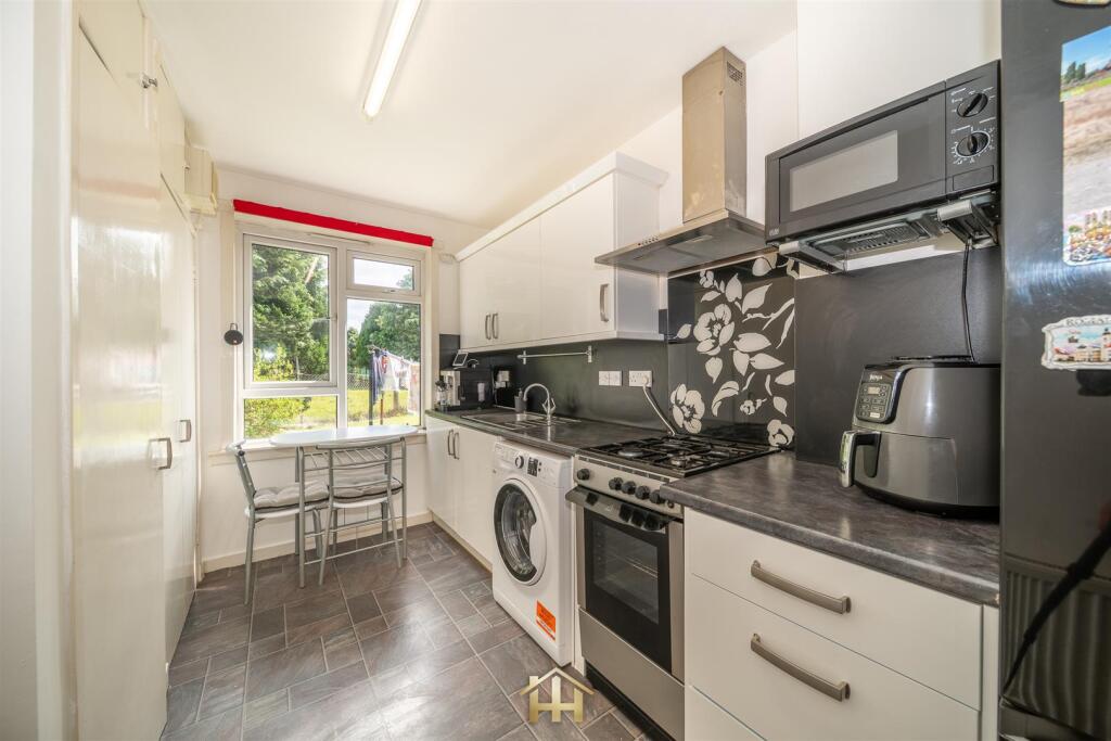 5A Crathie Place DD4 7TW 100625 EDIT (14 of 40).jp