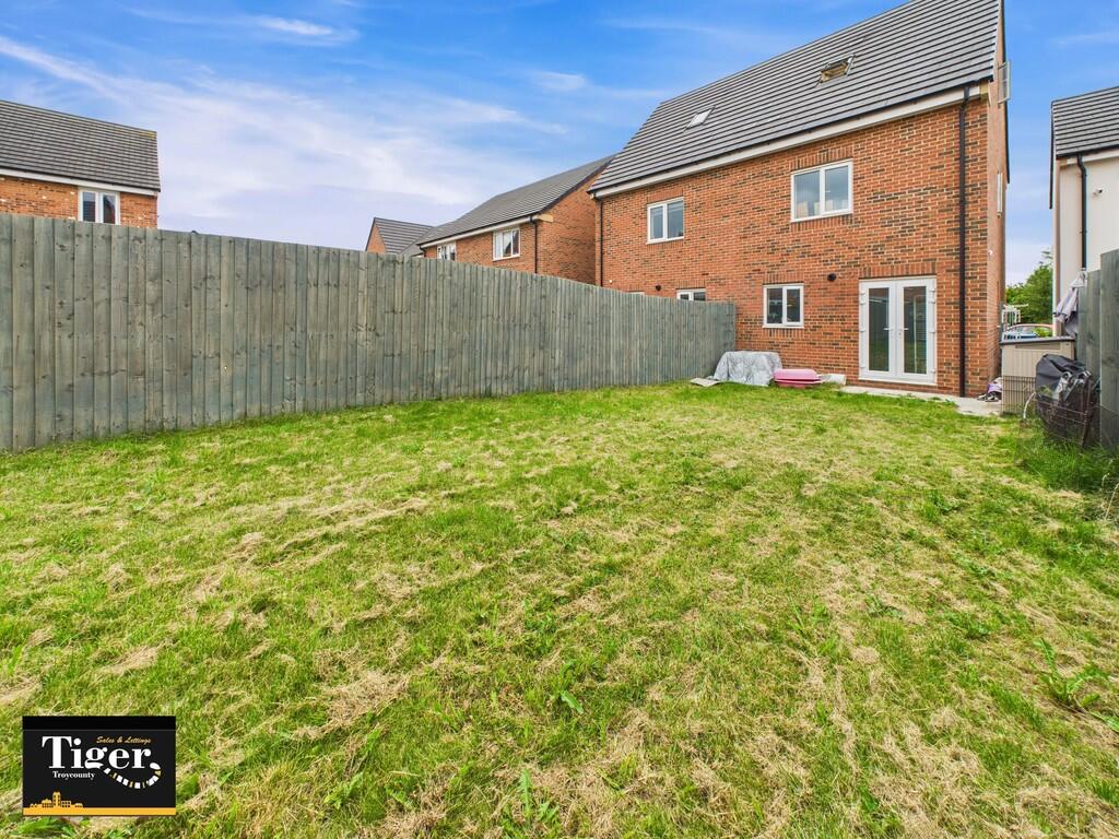 CAM02176G0-PR0684...