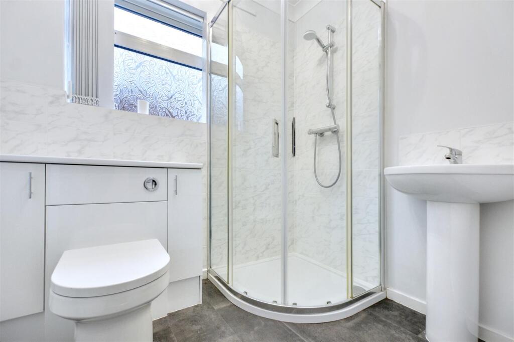Shower Room.jpeg