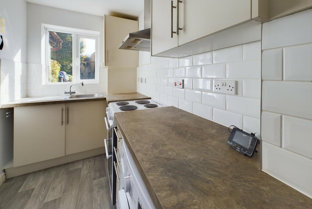 CAM02545G0-PR0254-STILL008