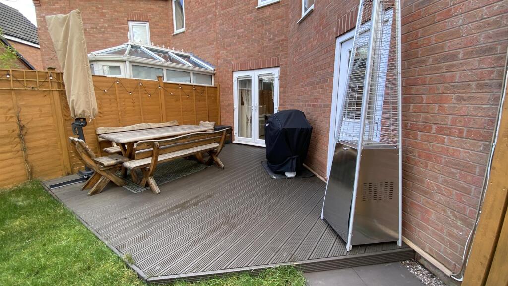 decking area.jpg
