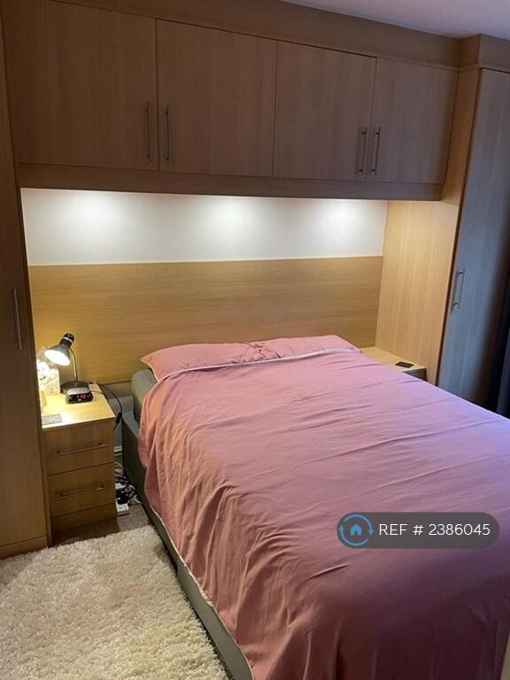 Fitted Main Bedroom