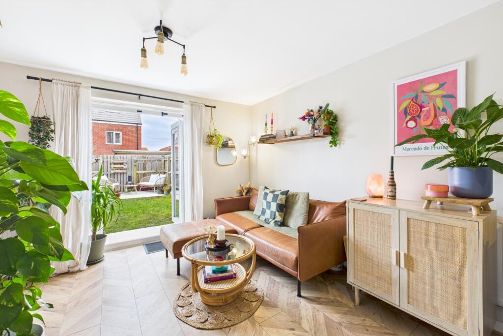 2 English Mews - Lounge