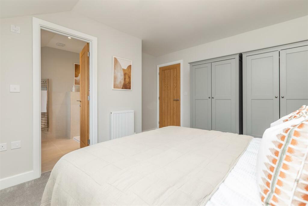 Bed 2 show home