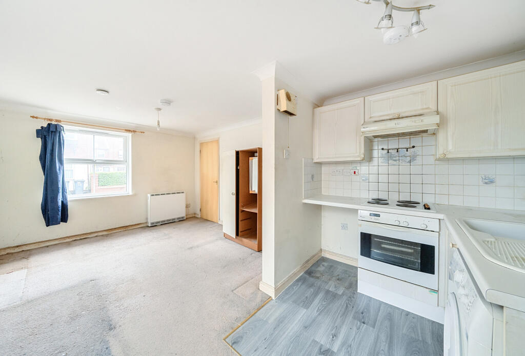 1316275-4-685bbaa...