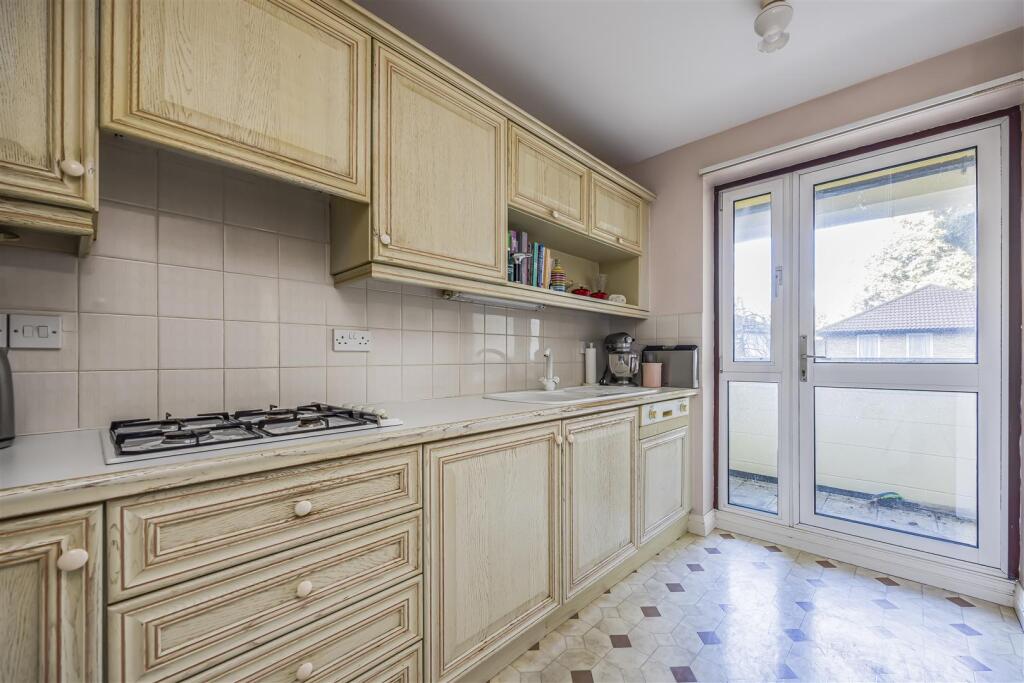 2 Keverstone Court, Block A, Manor Road, Bournemou
