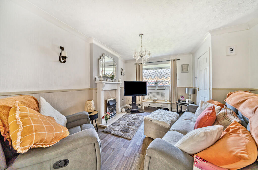 16-6822129798f40-...