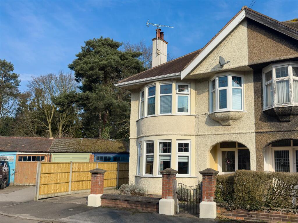 62 Lime Tree Avenue Front Right ib.jpg