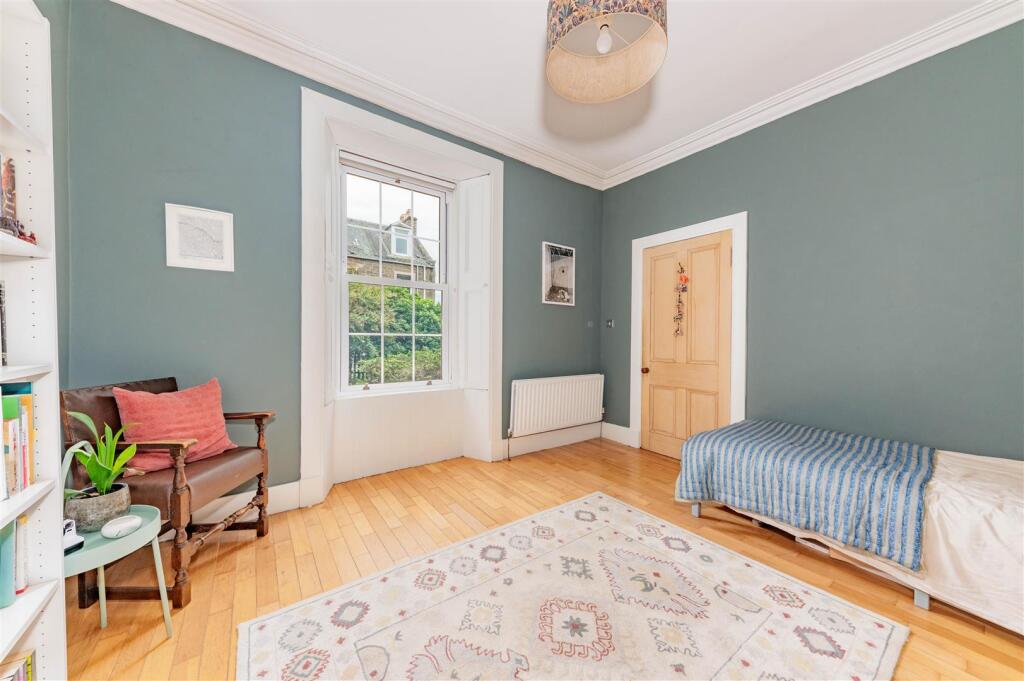 5 Westfield Lane Dundee-6.JPG