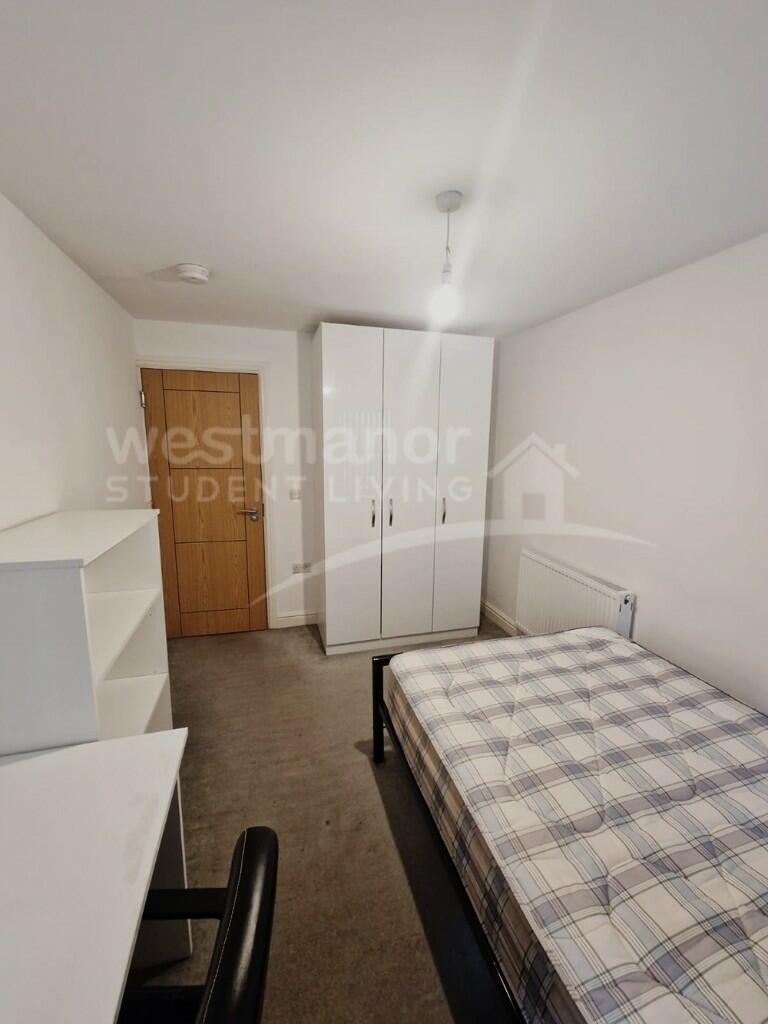 FLAT 6