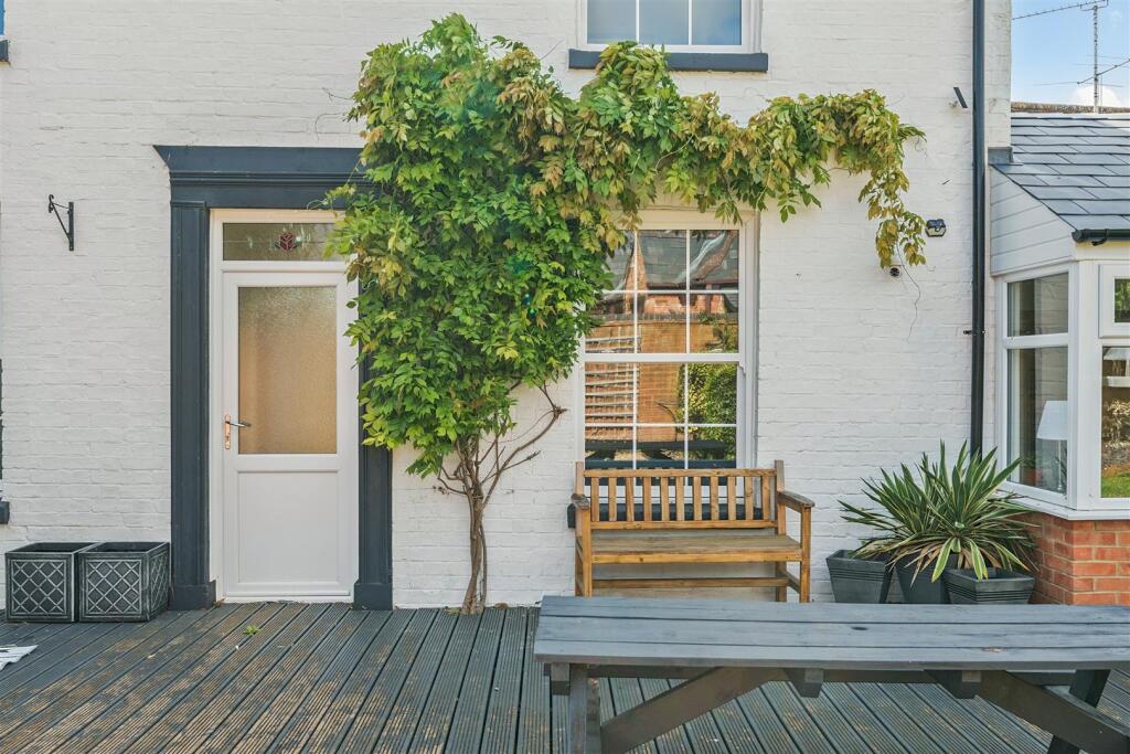 Rose Cottage, Browns Yard, Towcester (8).jpg