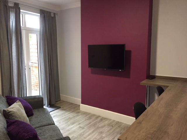lounge (2).jpg