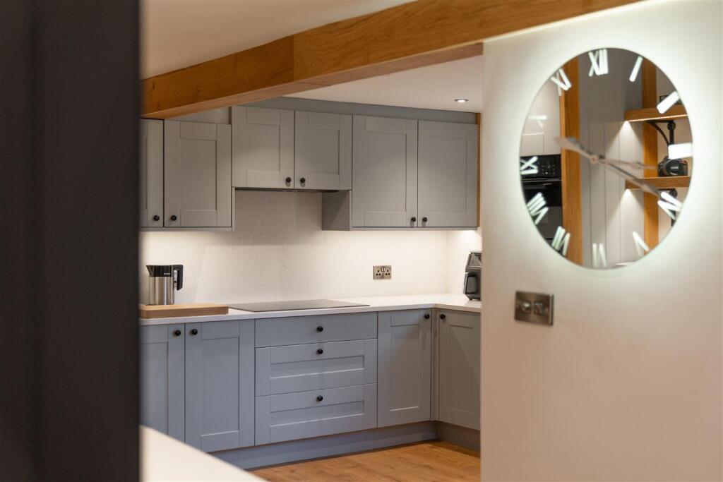 Kitchen-5.jpg