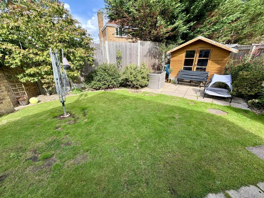11. garden.jpg