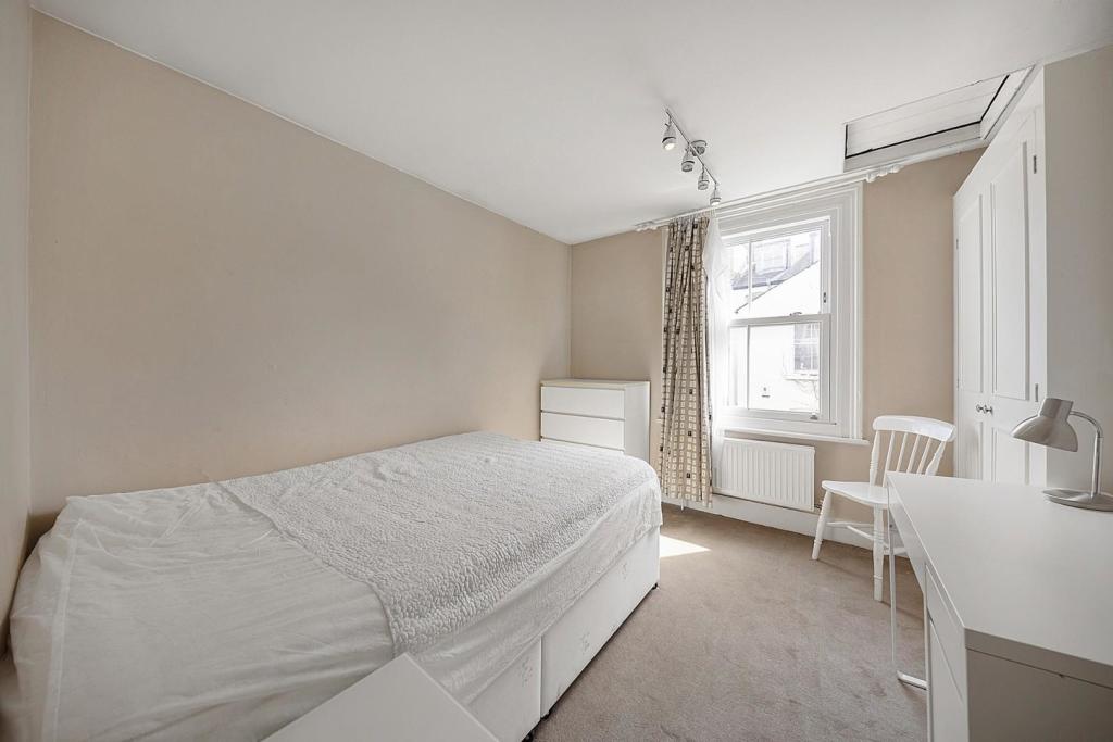 Bedroom One.jpg