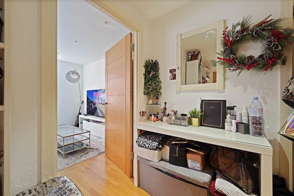 05-4b9aJUS05788 (1)-small.JPG