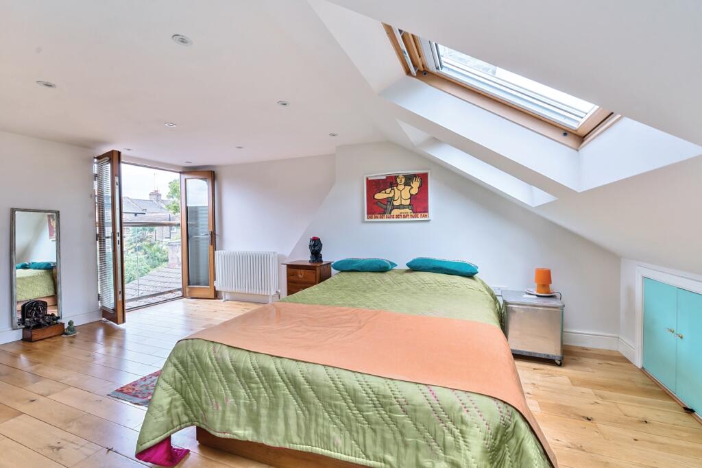 1316093-4-6874fd50759ce