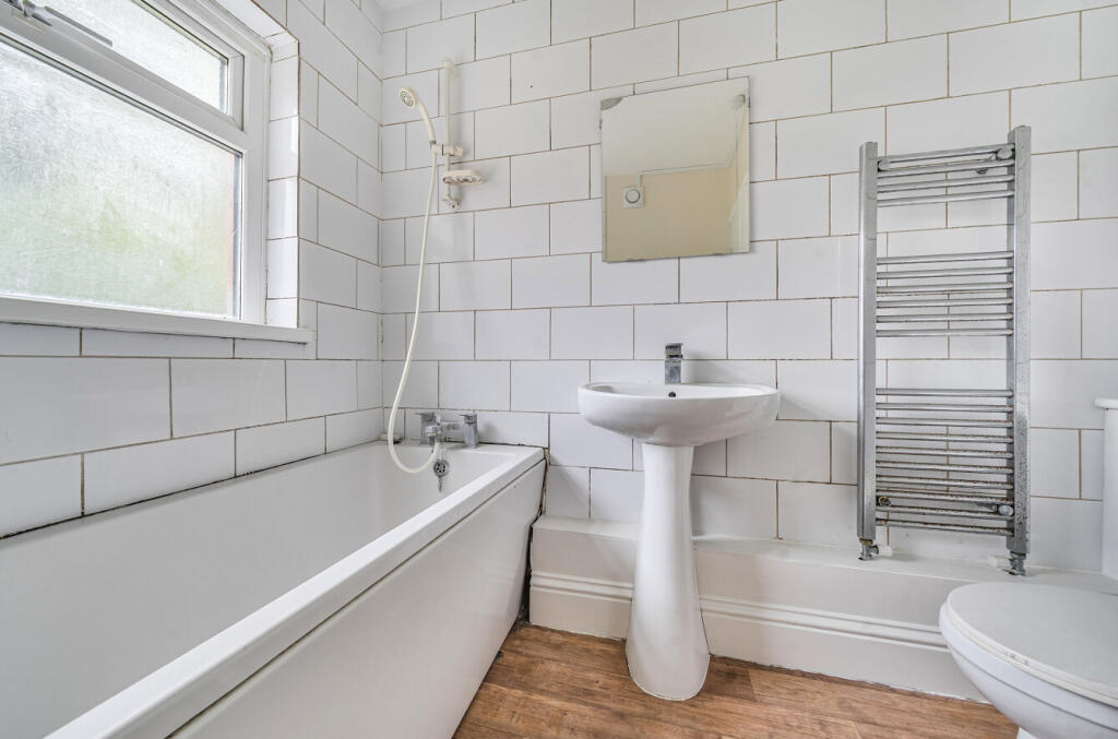 1359779-6-68dced8...