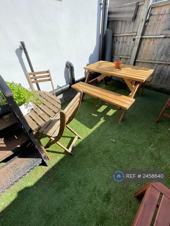 Roof Terrace 
