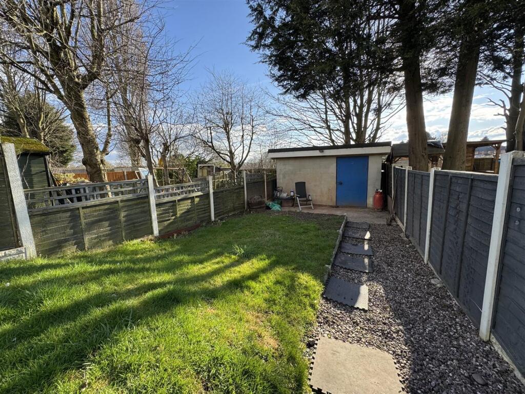 IMG_4877 (Large).JPG