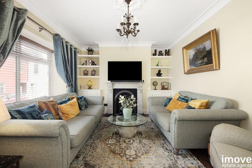 South Street, Torquay, TQ2