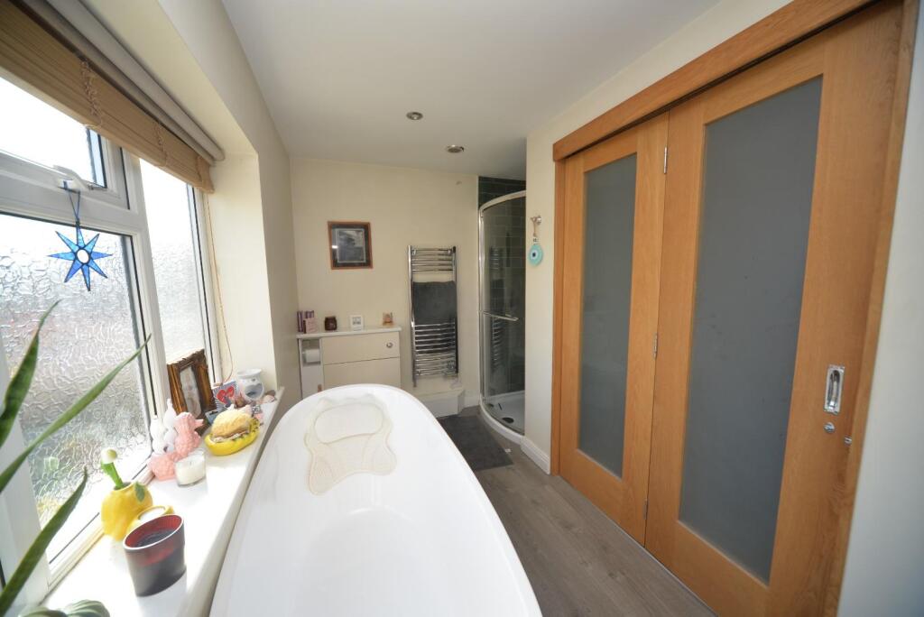 Principal en suite 1.jpg