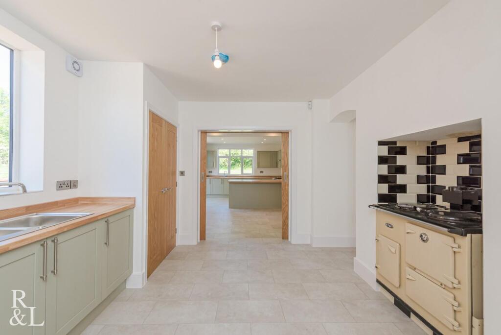 Corner Farm (12).jpg